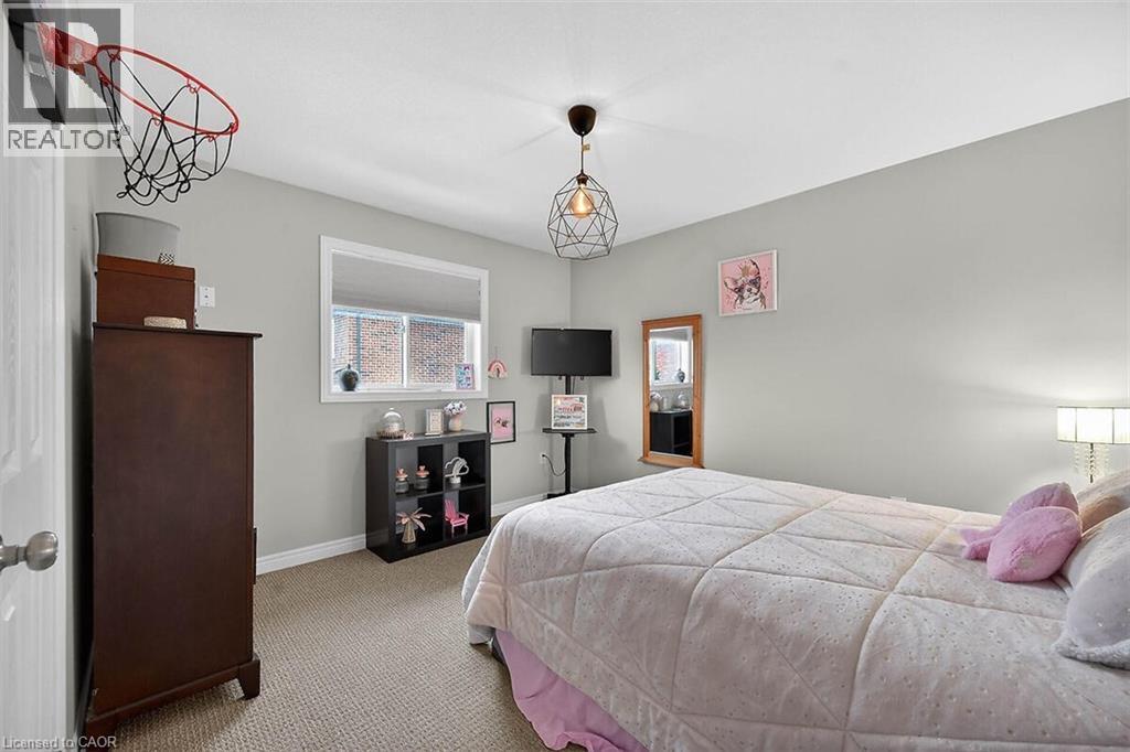 












71 JESSICA Street

,
Hamilton,




Ontario
L8W4A3

