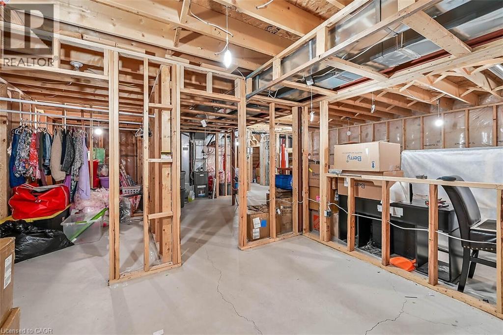 












71 JESSICA Street

,
Hamilton,




Ontario
L8W4A3

