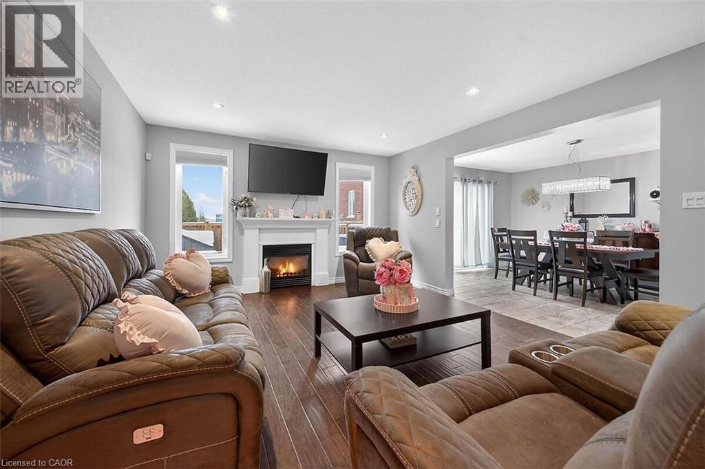 












71 JESSICA Street

,
Hamilton,




Ontario
L8W4A3

