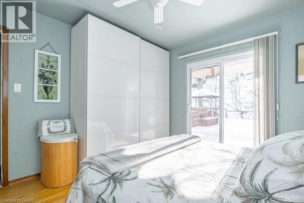 












41 ANN Street

,
Dundas,




Ontario
L9H2N4

