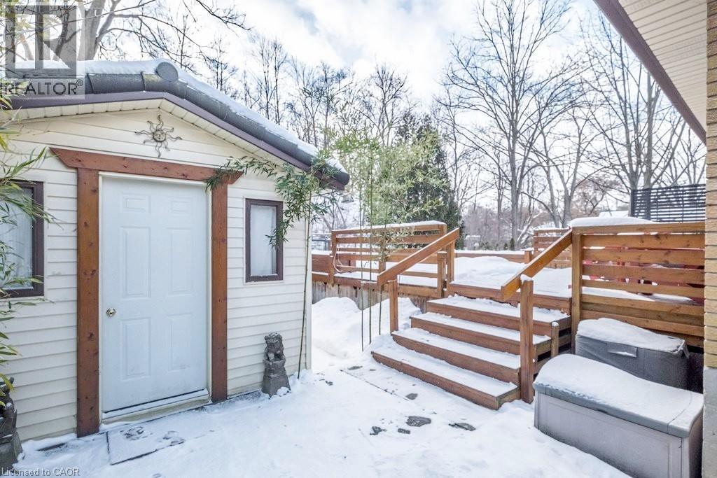 












41 ANN Street

,
Dundas,




Ontario
L9H2N4

