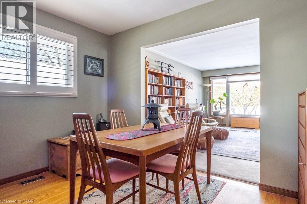 












41 ANN Street

,
Dundas,




Ontario
L9H2N4

