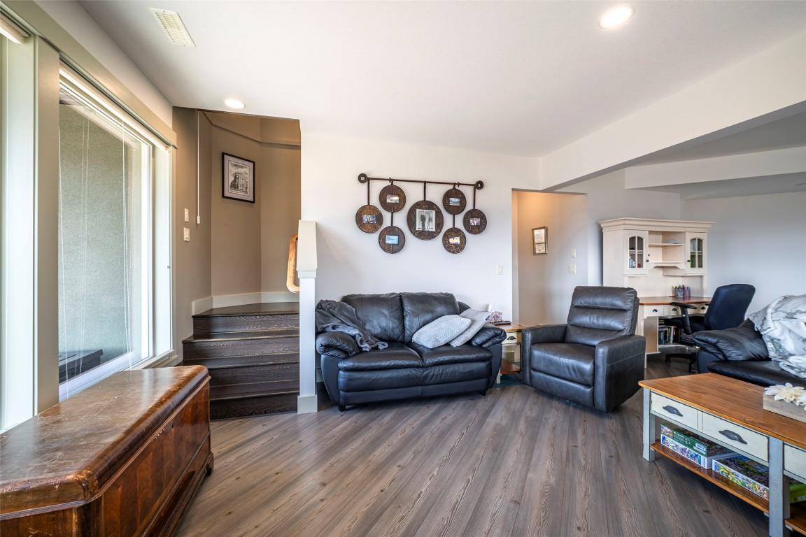 









4134


Camelback

Way,
Vernon,




BC
V1T 9W4

