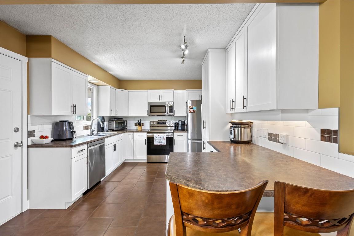 









2141


Kaslo

Court,
Kelowna,




BC
V1Y 8B9

