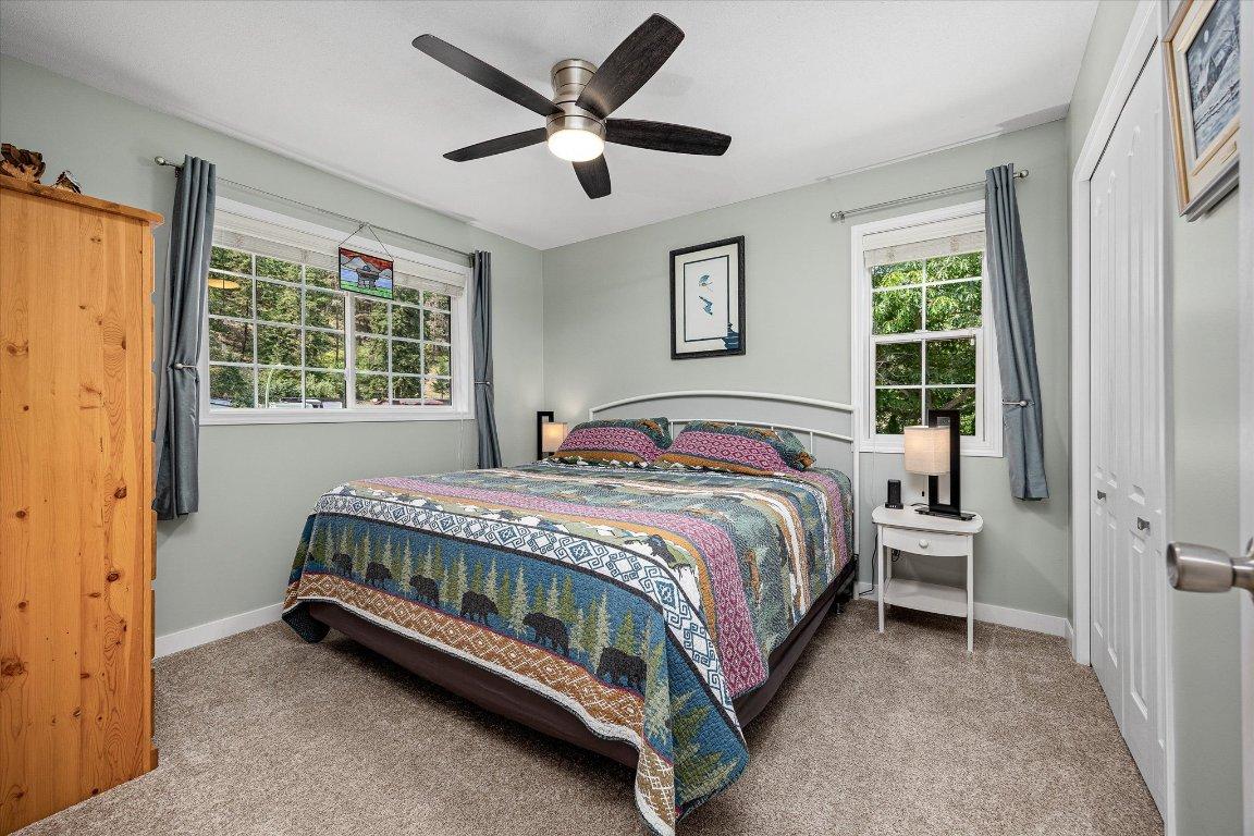 









527


Yates

Road, 25,
Kelowna,




BC
V1V 1Z5

