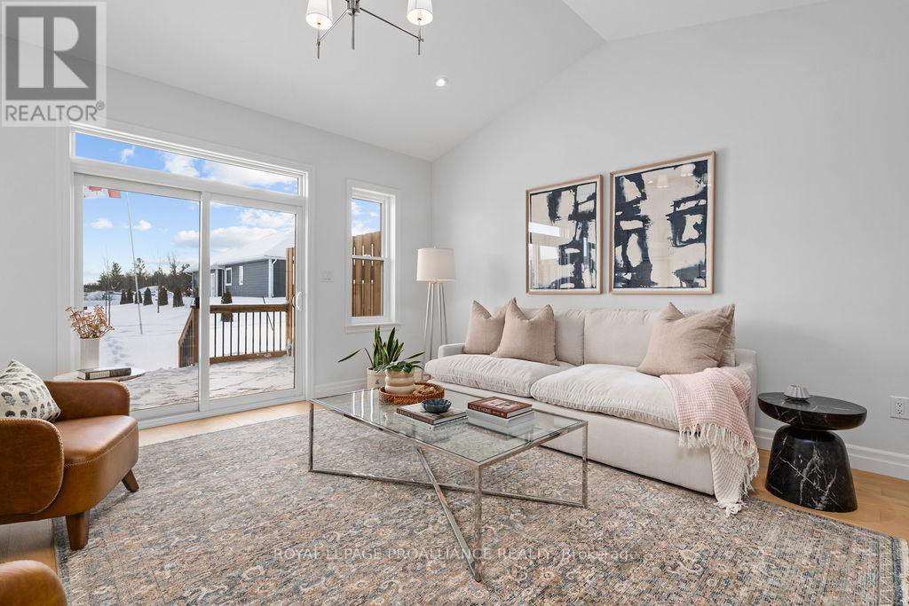 












71 SEYMOUR STREET W

,
Centre Hastings,




Ontario
K0K2K0

