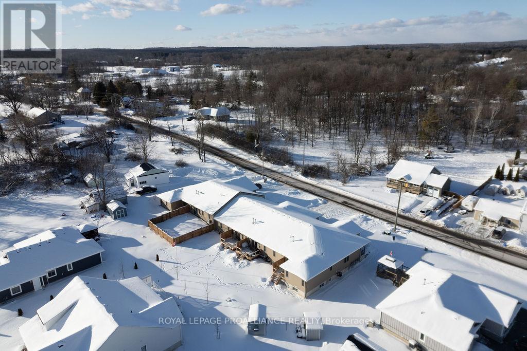 












71 SEYMOUR STREET W

,
Centre Hastings,




Ontario
K0K2K0

