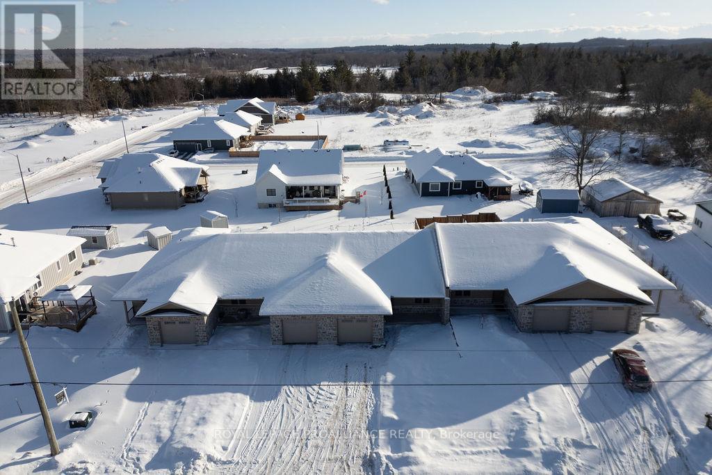 












71 SEYMOUR STREET W

,
Centre Hastings,




Ontario
K0K2K0

