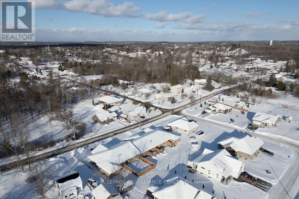 












71 SEYMOUR STREET W

,
Centre Hastings,




Ontario
K0K2K0

