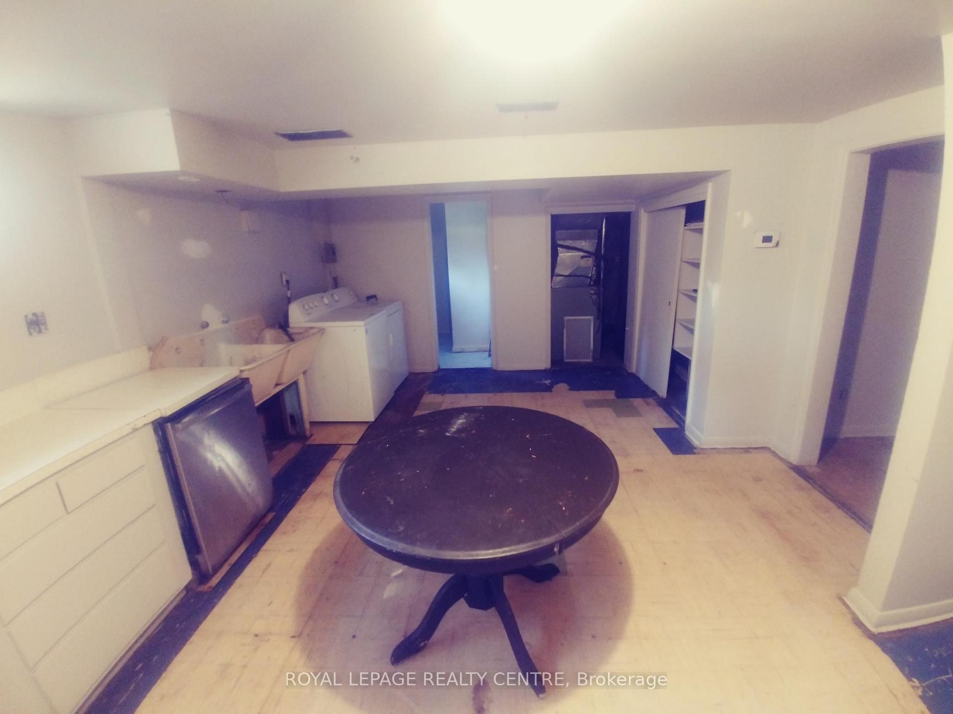 









1534


Cawthra

Road,
Mississauga,




ON
L5G 4L3

