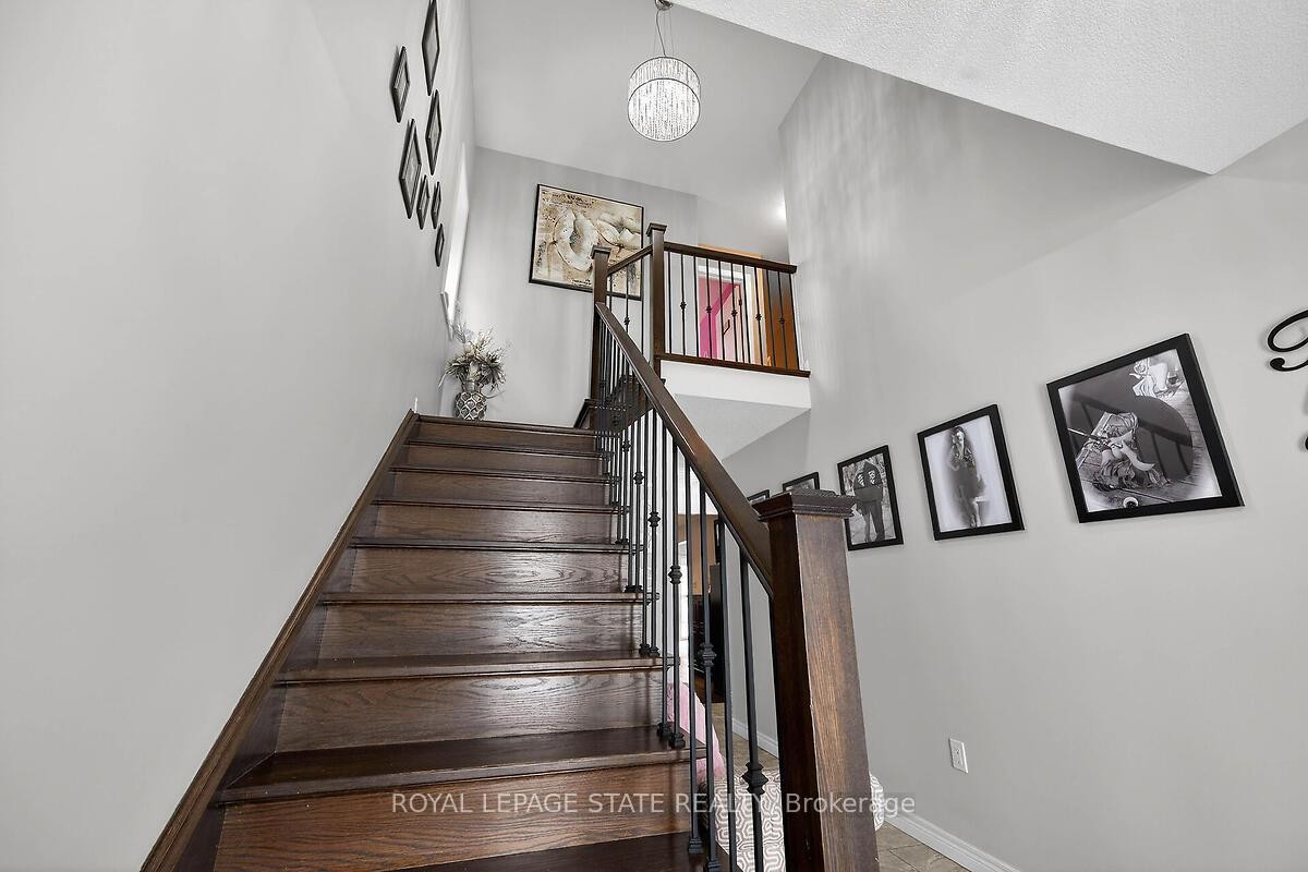 









71


Jessica

Street,
Hamilton,




ON
L8E 4A3

