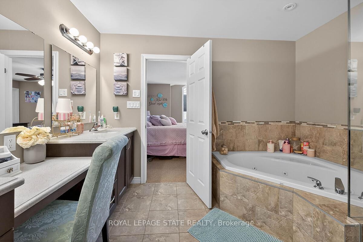 









71


Jessica

Street,
Hamilton,




ON
L8E 4A3

