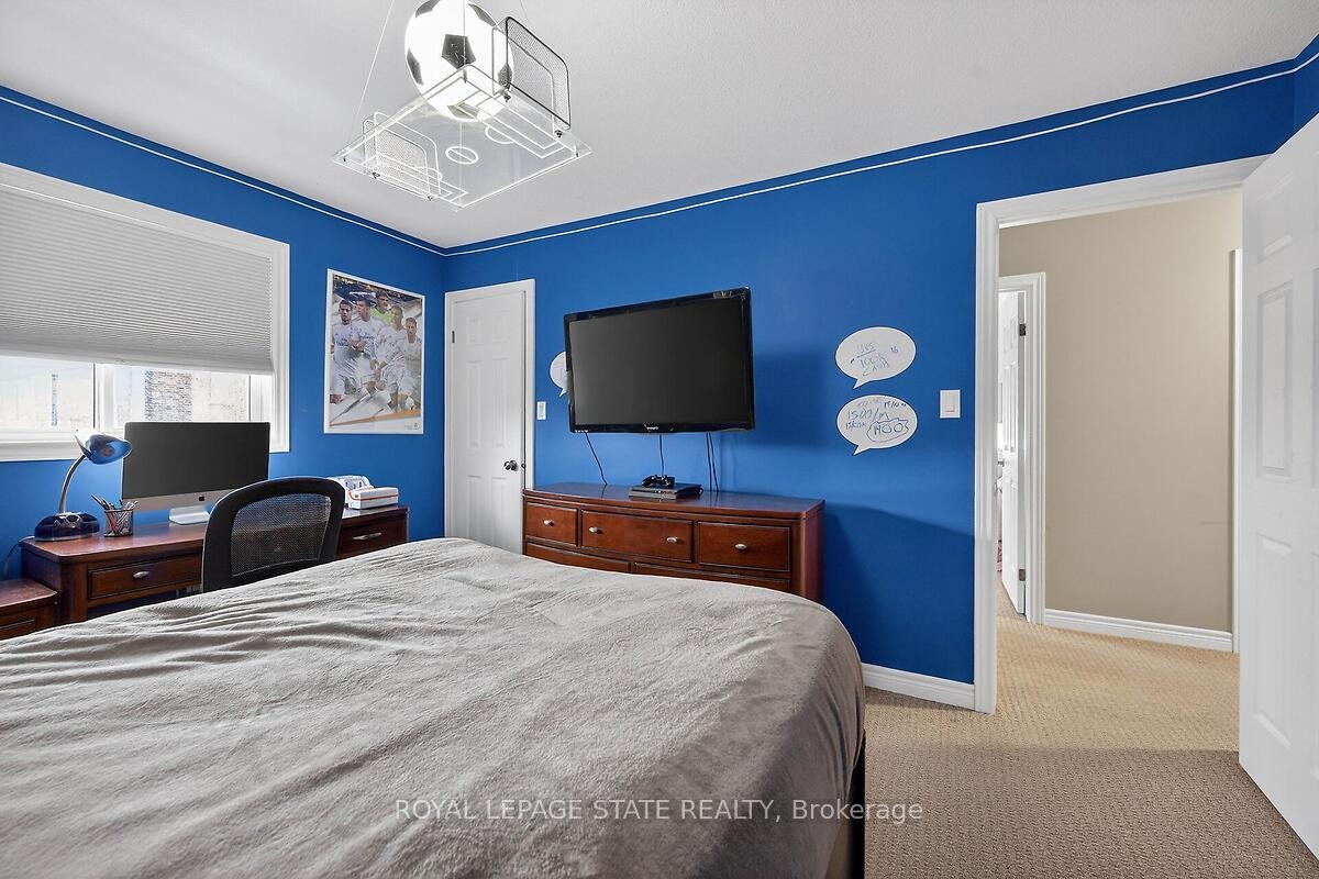 









71


Jessica

Street,
Hamilton,




ON
L8E 4A3

