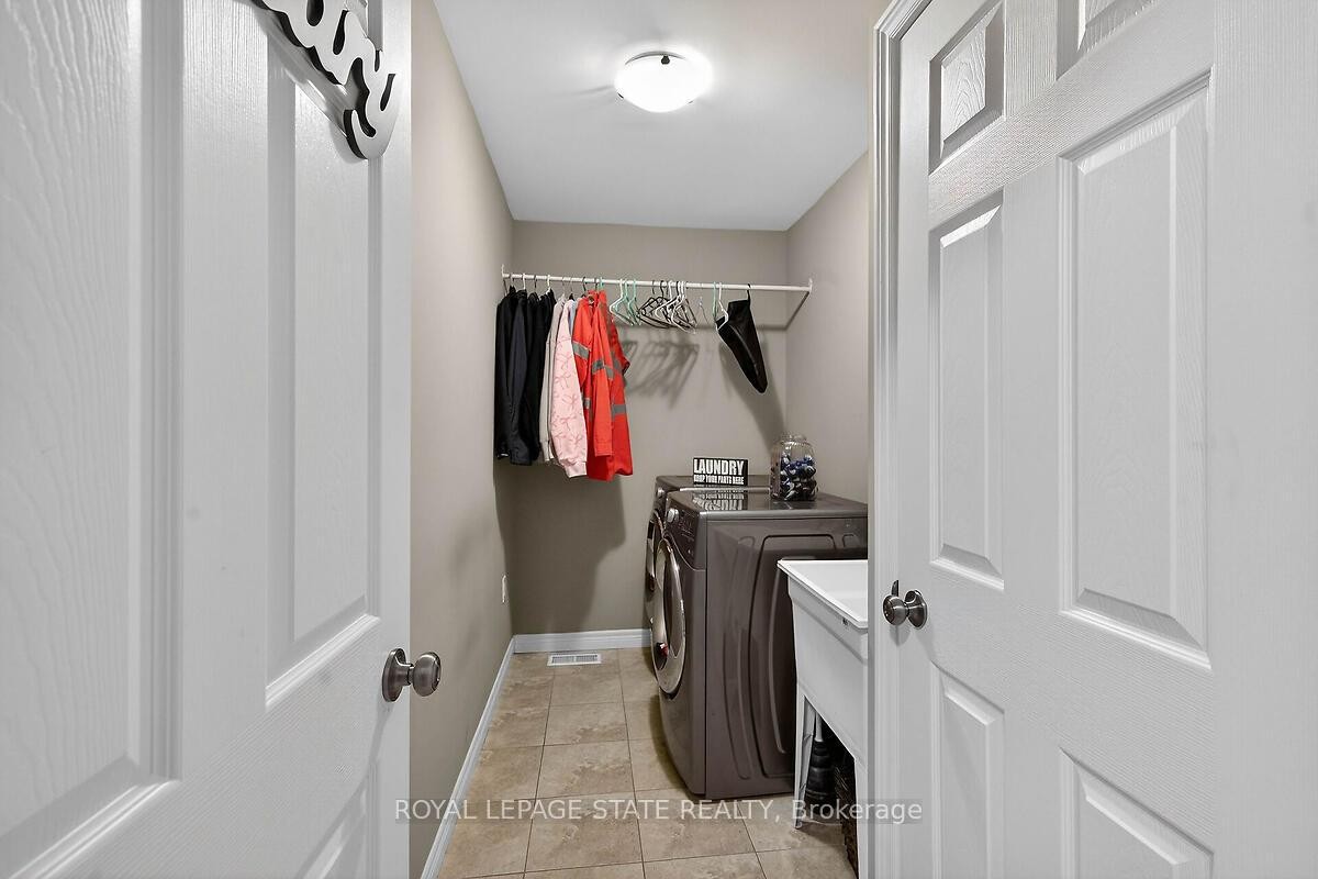 









71


Jessica

Street,
Hamilton,




ON
L8E 4A3

