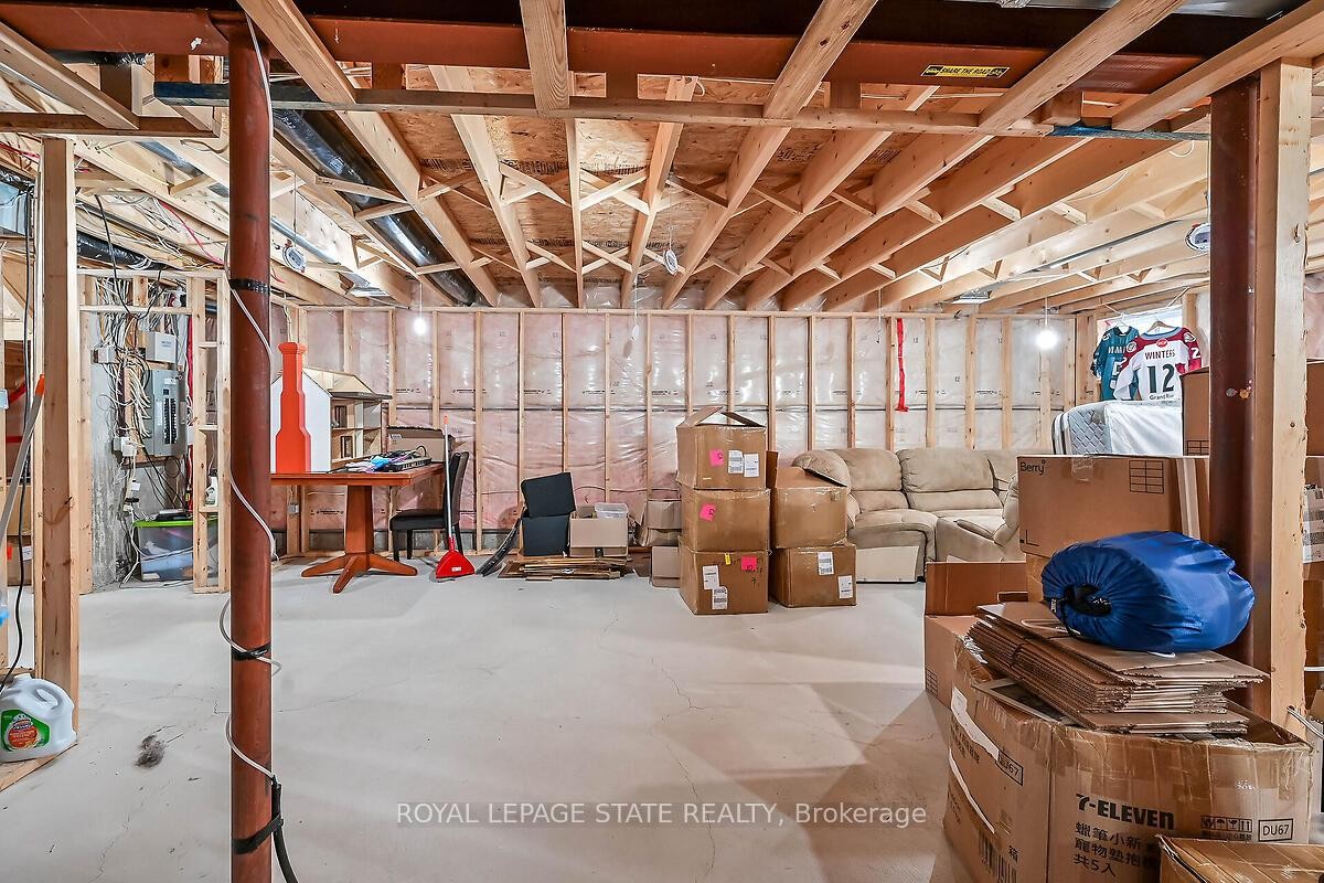 









71


Jessica

Street,
Hamilton,




ON
L8E 4A3

