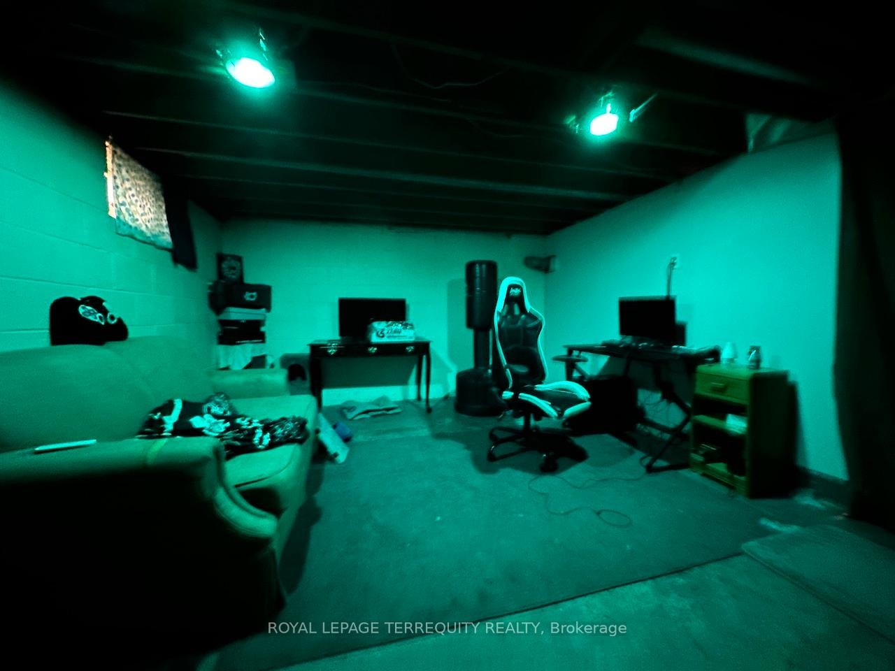 









37


Orchard

Place,
Chatham-Kent,




ON
N7M 1A6

