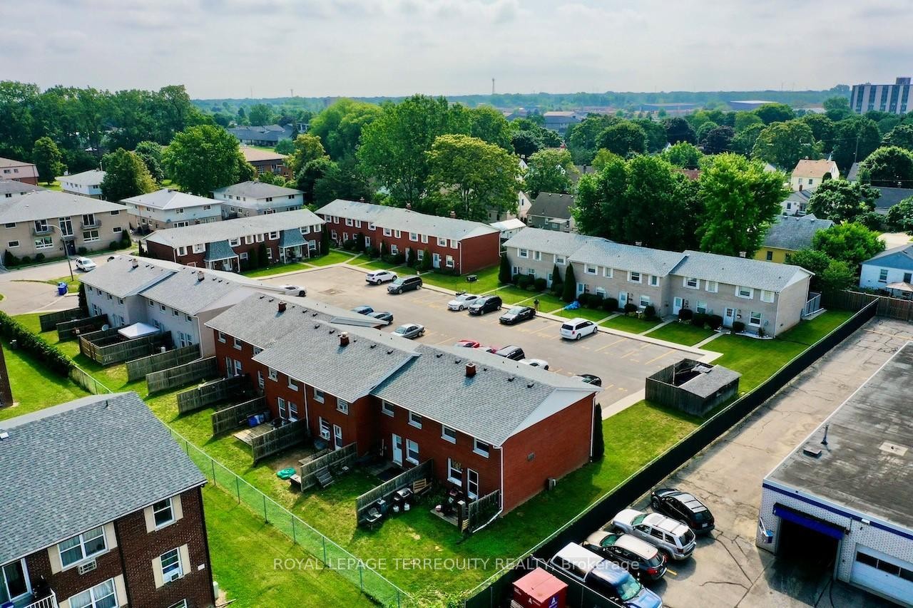 









37


Orchard

Place,
Chatham-Kent,




ON
N7M 1A6

