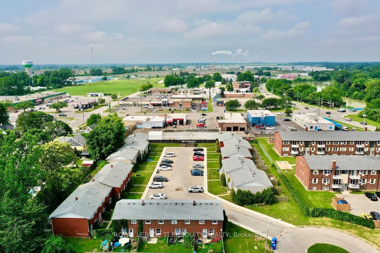 









37


Orchard

Place,
Chatham-Kent,




ON
N7M 1A6

