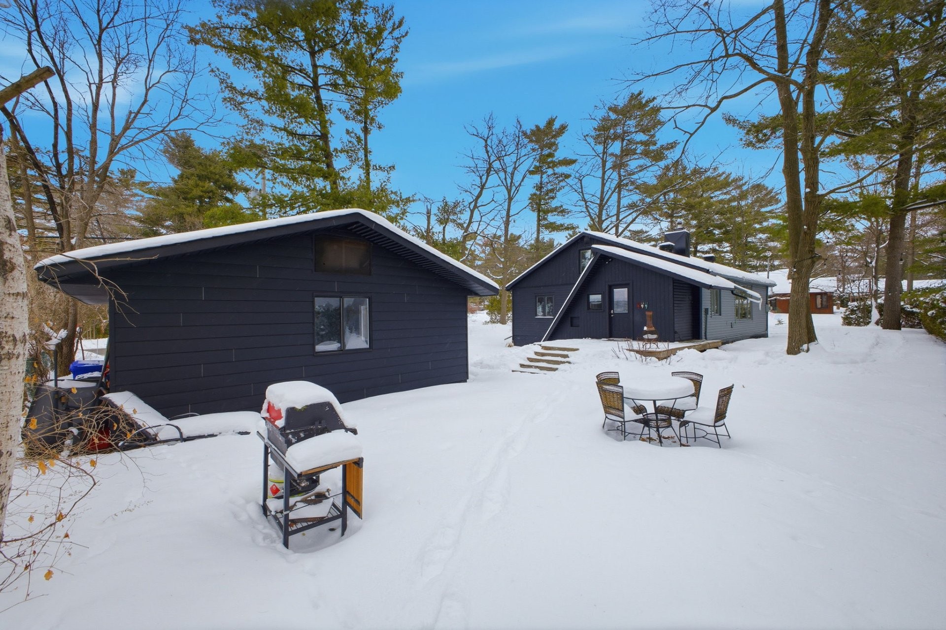 









33


Rue Saratoga

,
Gatineau (Aylmer),




QC
J9H4A3

