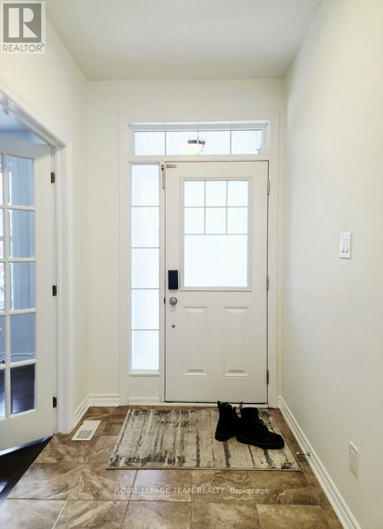 












113 LILY POND STREET

,
Ottawa,




Ontario
K2M0J3

