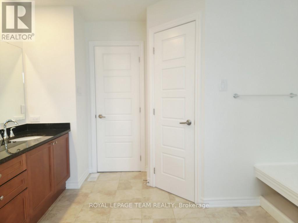 












113 LILY POND STREET

,
Ottawa,




Ontario
K2M0J3

