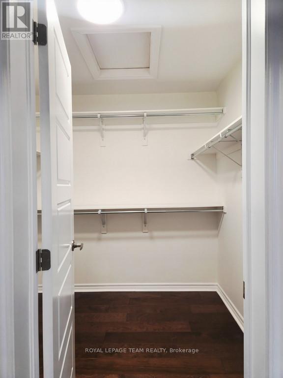 












113 LILY POND STREET

,
Ottawa,




Ontario
K2M0J3

