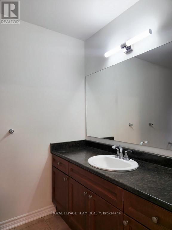 












113 LILY POND STREET

,
Ottawa,




Ontario
K2M0J3

