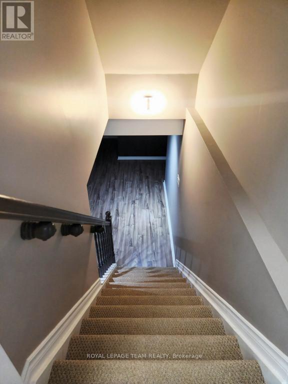 












113 LILY POND STREET

,
Ottawa,




Ontario
K2M0J3

