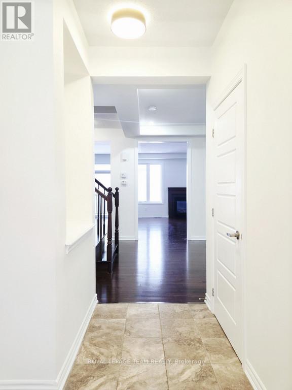 












113 LILY POND STREET

,
Ottawa,




Ontario
K2M0J3

