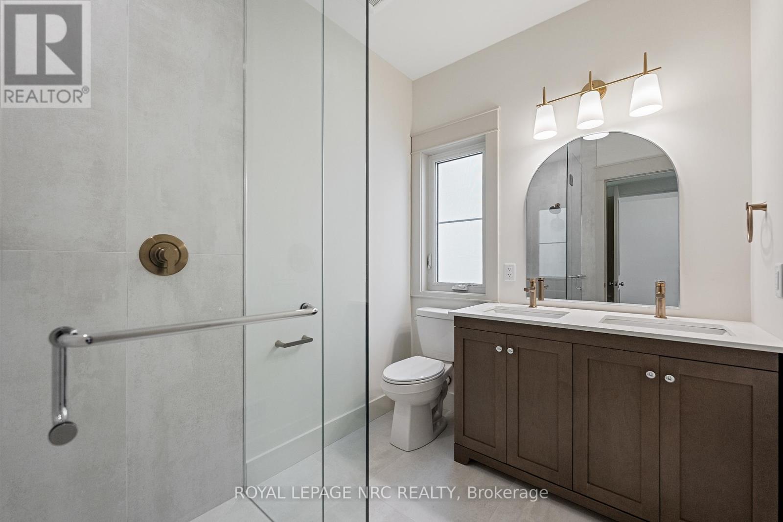 












4058 GLENSPRING ROAD

,
Fort Erie (Crystal Beach),




Ontario
L0S1B0

