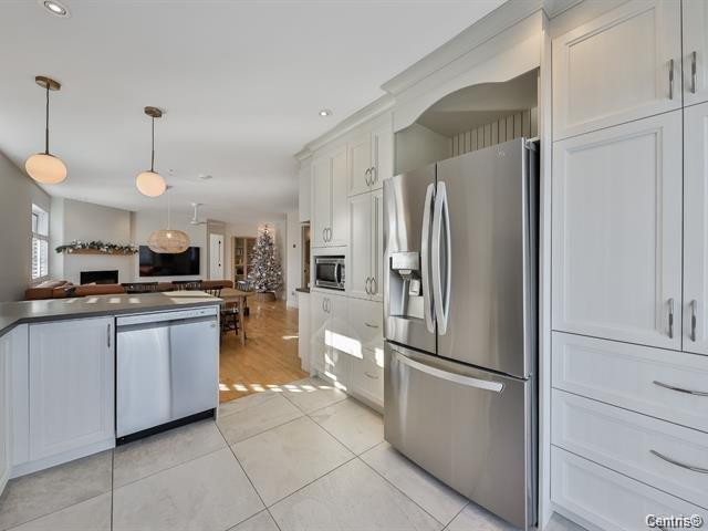 









240


Rue de la Presqu'île

,
Charlemagne,




QC
J5Z4B3

