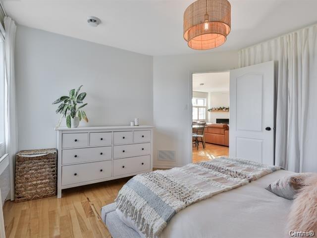 









240


Rue de la Presqu'île

,
Charlemagne,




QC
J5Z4B3

