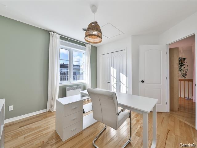 









240


Rue de la Presqu'île

,
Charlemagne,




QC
J5Z4B3

