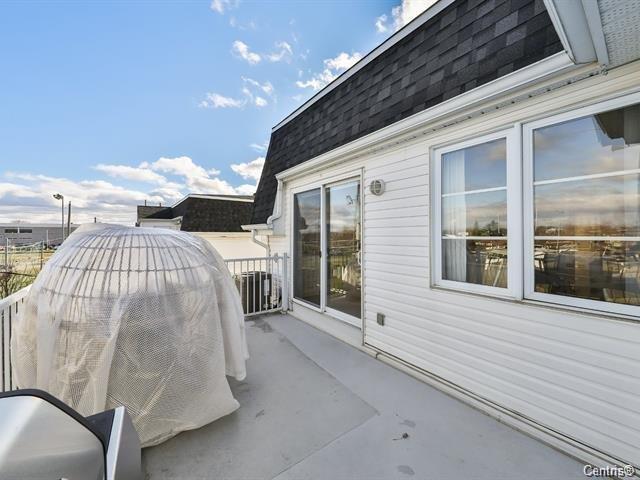 









240


Rue de la Presqu'île

,
Charlemagne,




QC
J5Z4B3

