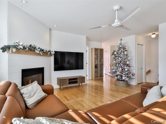 









240


Rue de la Presqu'île

,
Charlemagne,




QC
J5Z4B3

