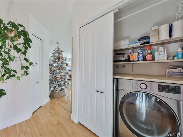 









240


Rue de la Presqu'île

,
Charlemagne,




QC
J5Z4B3

