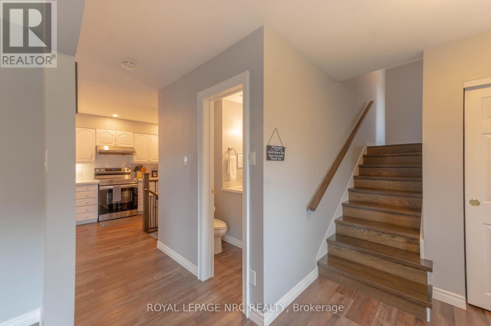 












146 FOUR MILE CREEK ROAD

,
Niagara-on-the-Lake (St. Davids),




Ontario
L0S1J0

