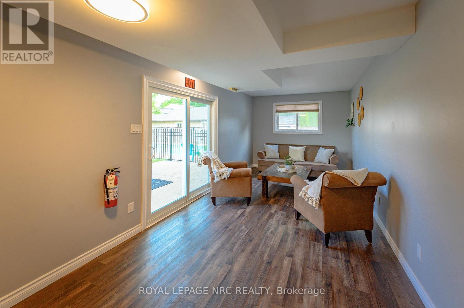 












146 FOUR MILE CREEK ROAD

,
Niagara-on-the-Lake (St. Davids),




Ontario
L0S1J0

