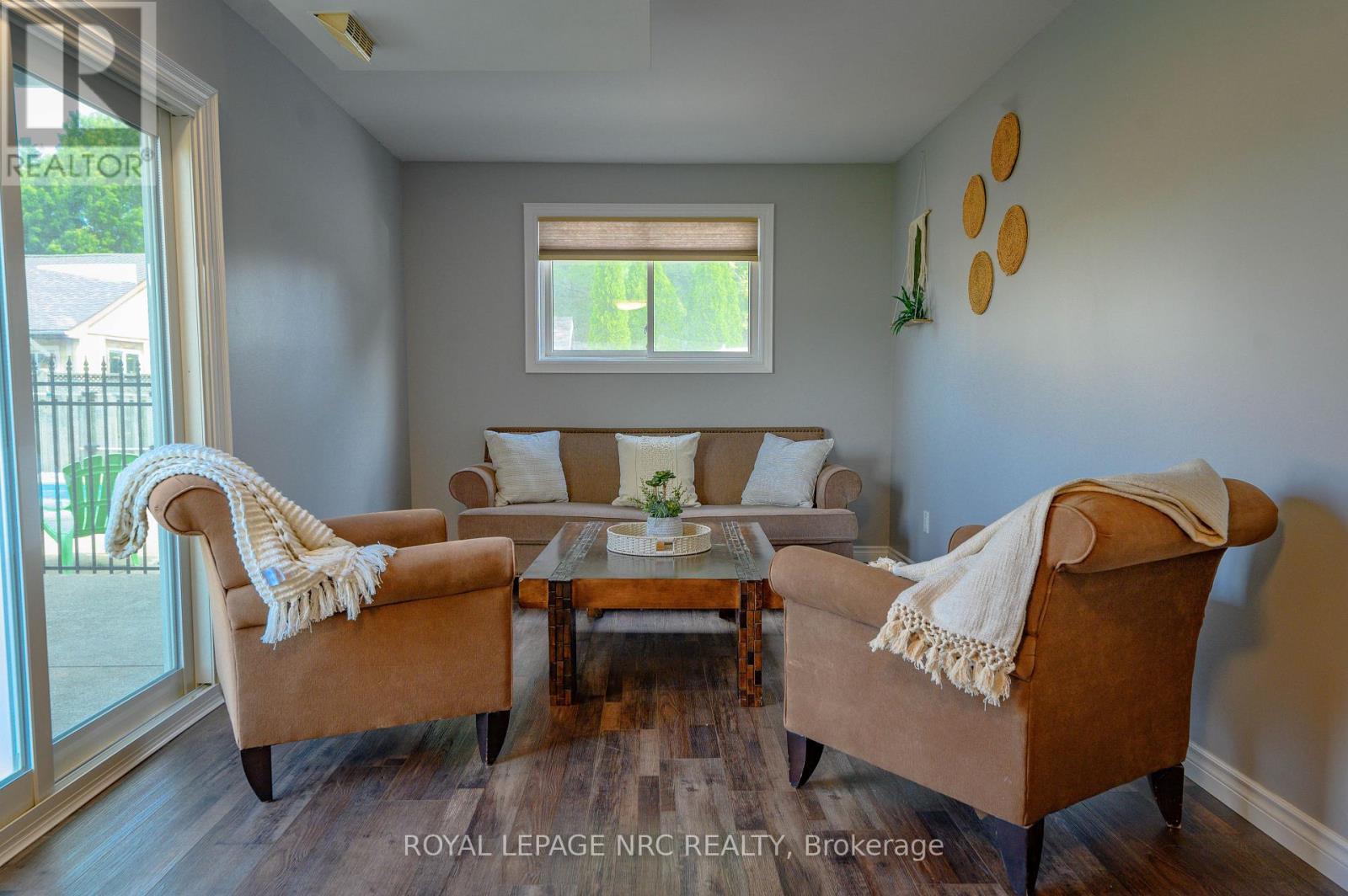 












146 FOUR MILE CREEK ROAD

,
Niagara-on-the-Lake (St. Davids),




Ontario
L0S1J0

