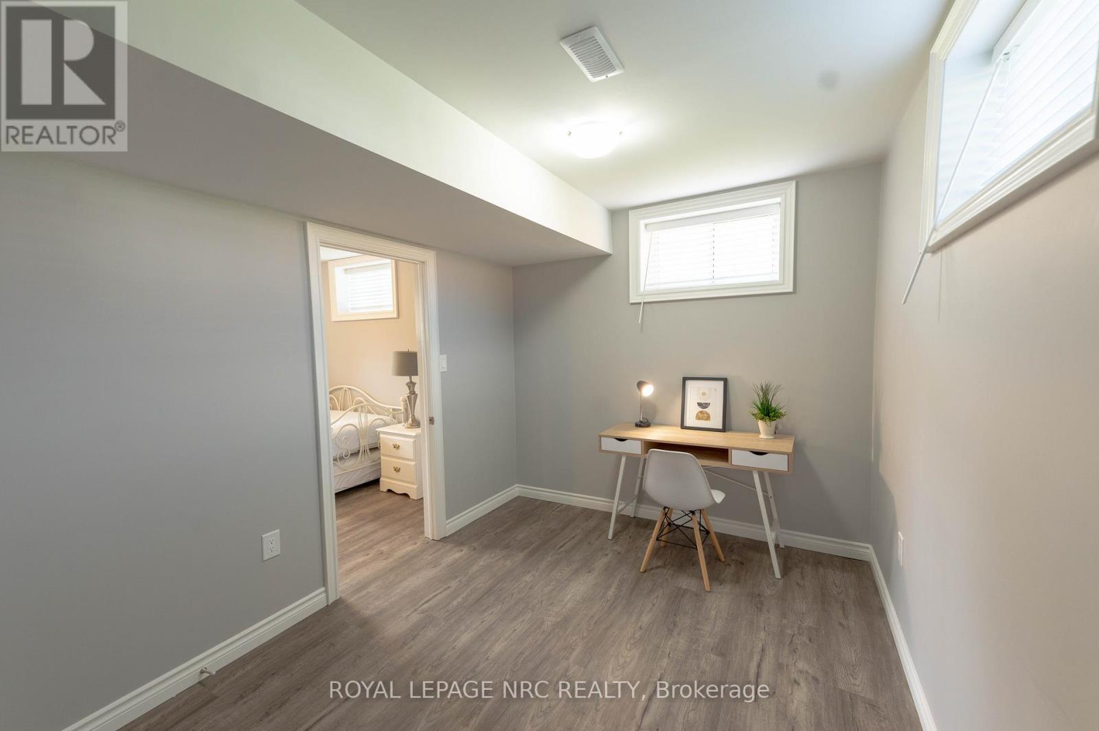 












146 FOUR MILE CREEK ROAD

,
Niagara-on-the-Lake (St. Davids),




Ontario
L0S1J0

