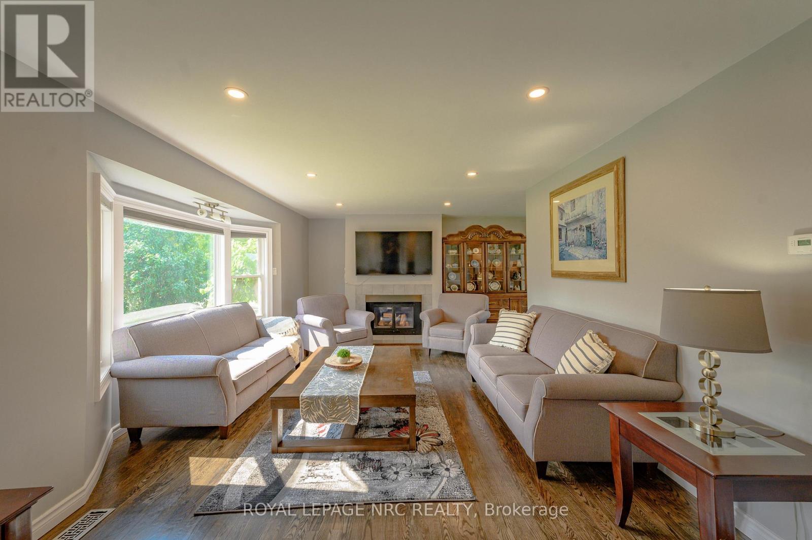 












146 FOUR MILE CREEK ROAD

,
Niagara-on-the-Lake (St. Davids),




Ontario
L0S1J0

