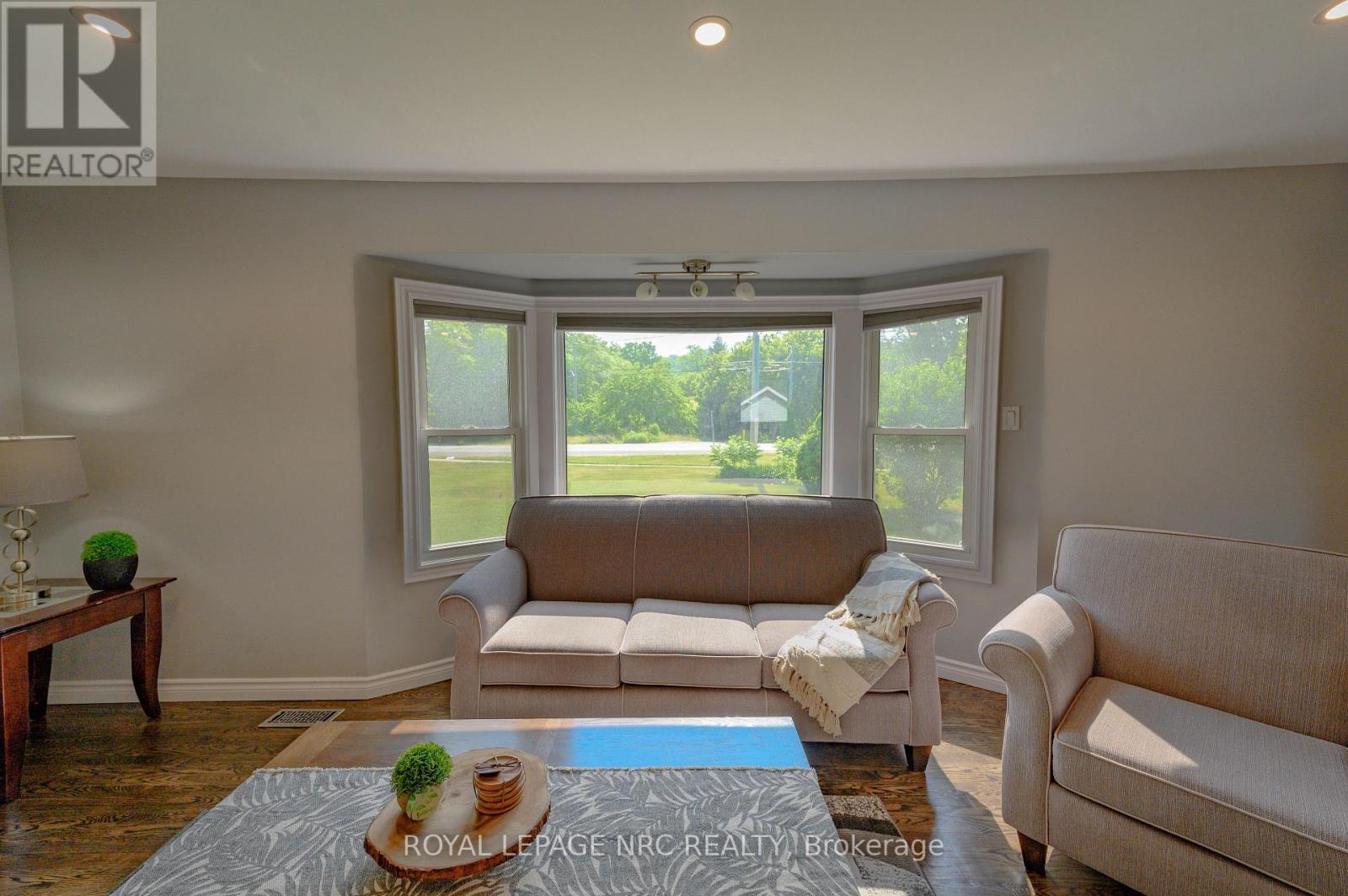 












146 FOUR MILE CREEK ROAD

,
Niagara-on-the-Lake (St. Davids),




Ontario
L0S1J0

