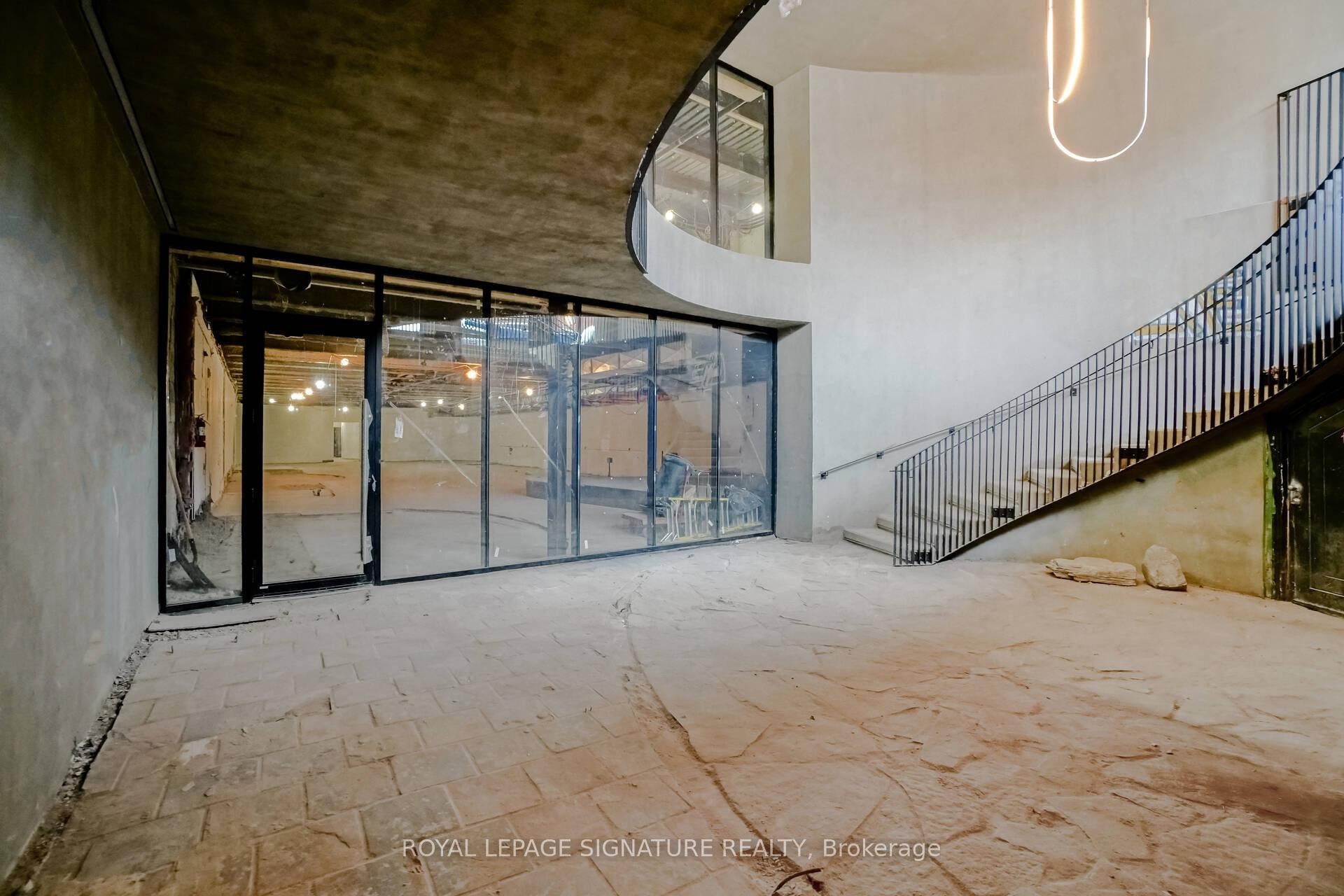 









1305


Dundas

Street West, Lower,
Toronto,




ON
M6J 1X8

