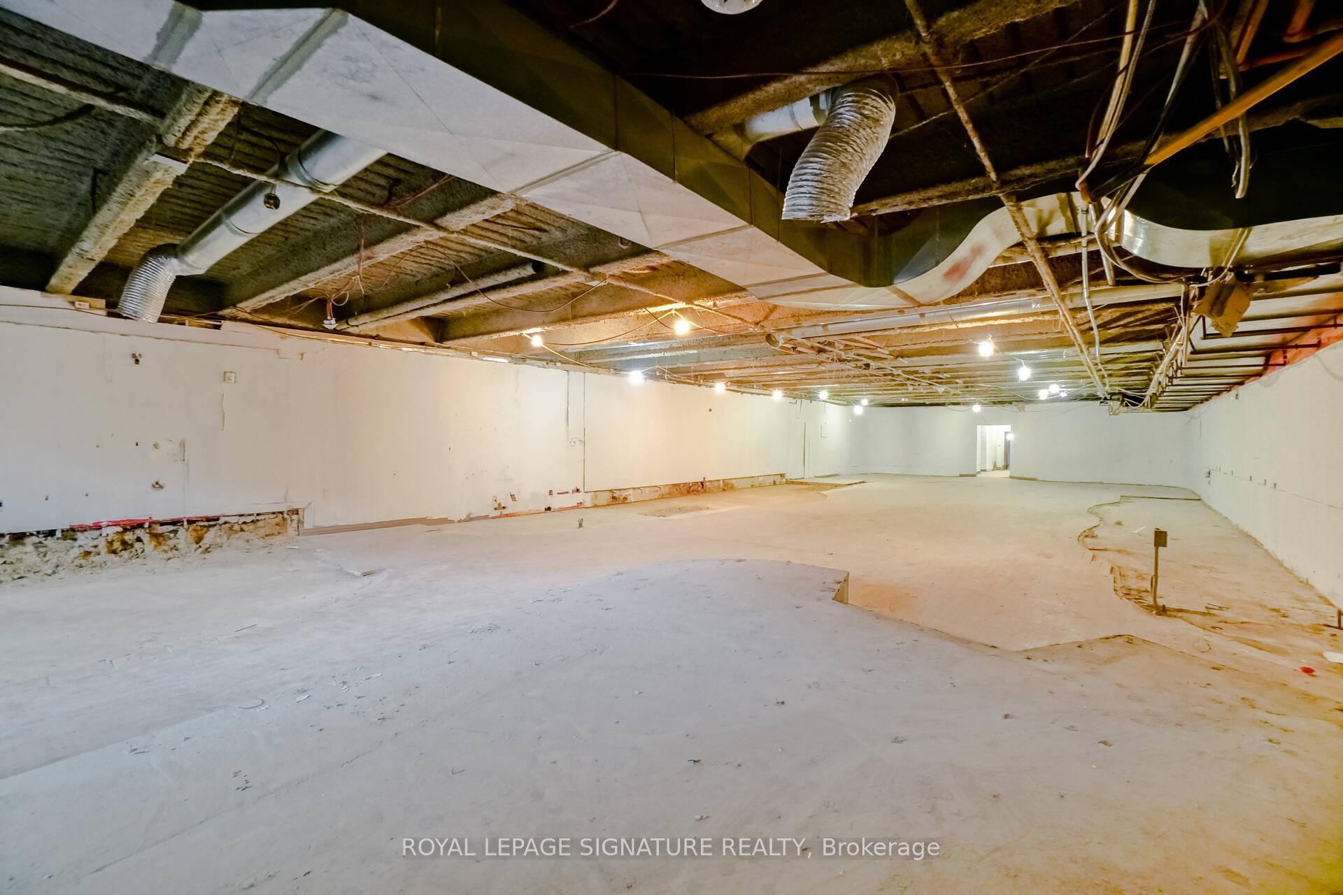 









1305


Dundas

Street West, Lower,
Toronto,




ON
M6J 1X8

