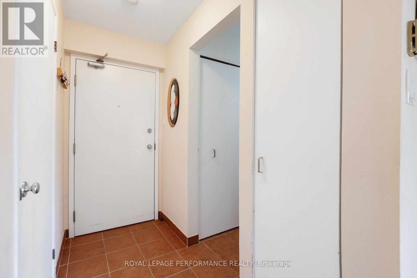 












412 - 280 BRITTANY DRIVE

,
Ottawa,




Ontario
K1K4M4

