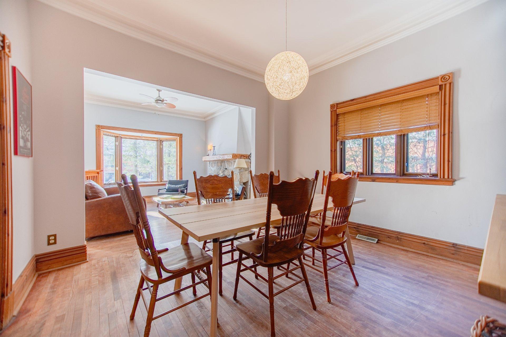 









330


Av. Edison

,
Saint-Lambert,




QC
J4R2P9

