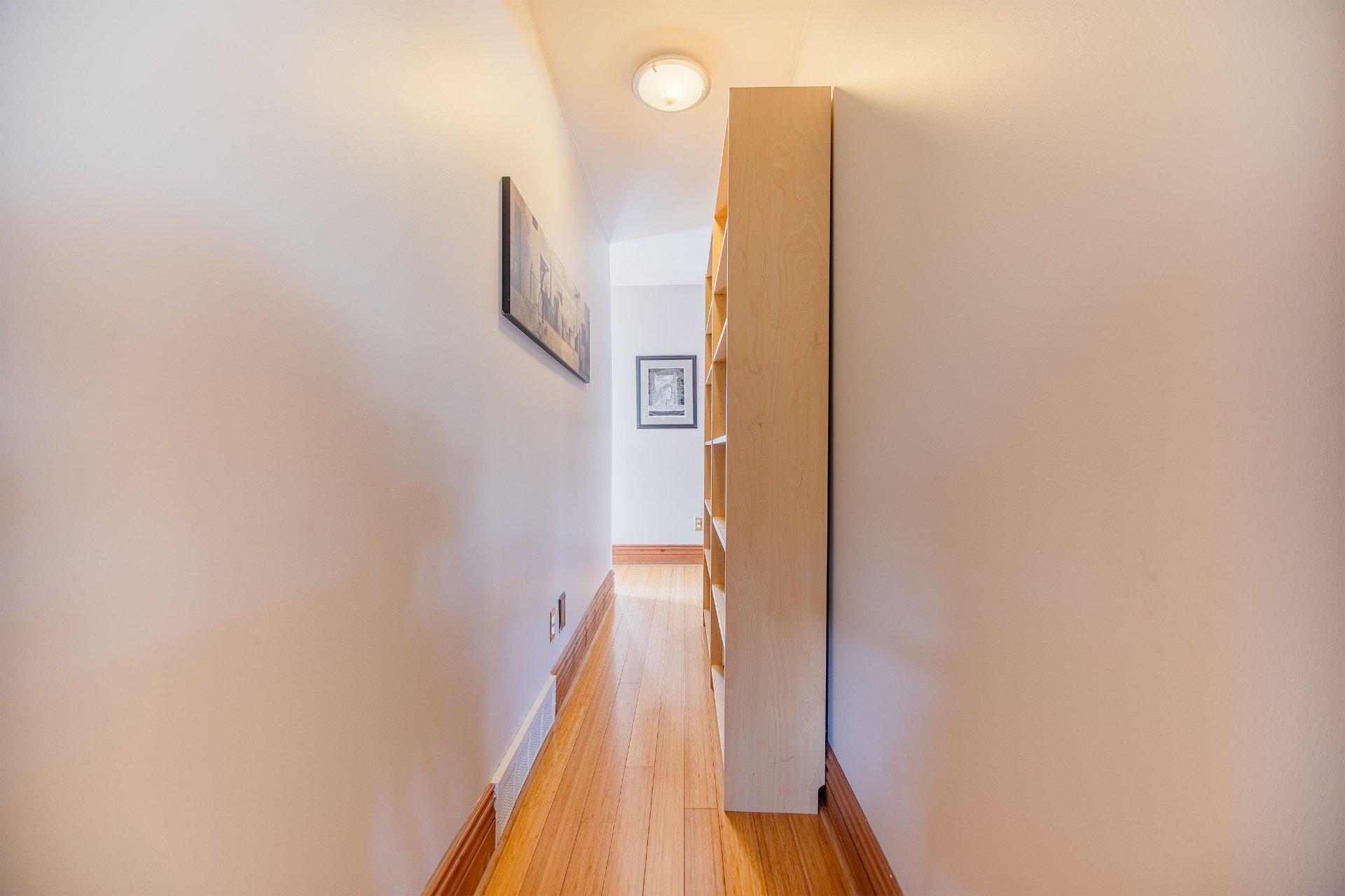 









330


Av. Edison

,
Saint-Lambert,




QC
J4R2P9

