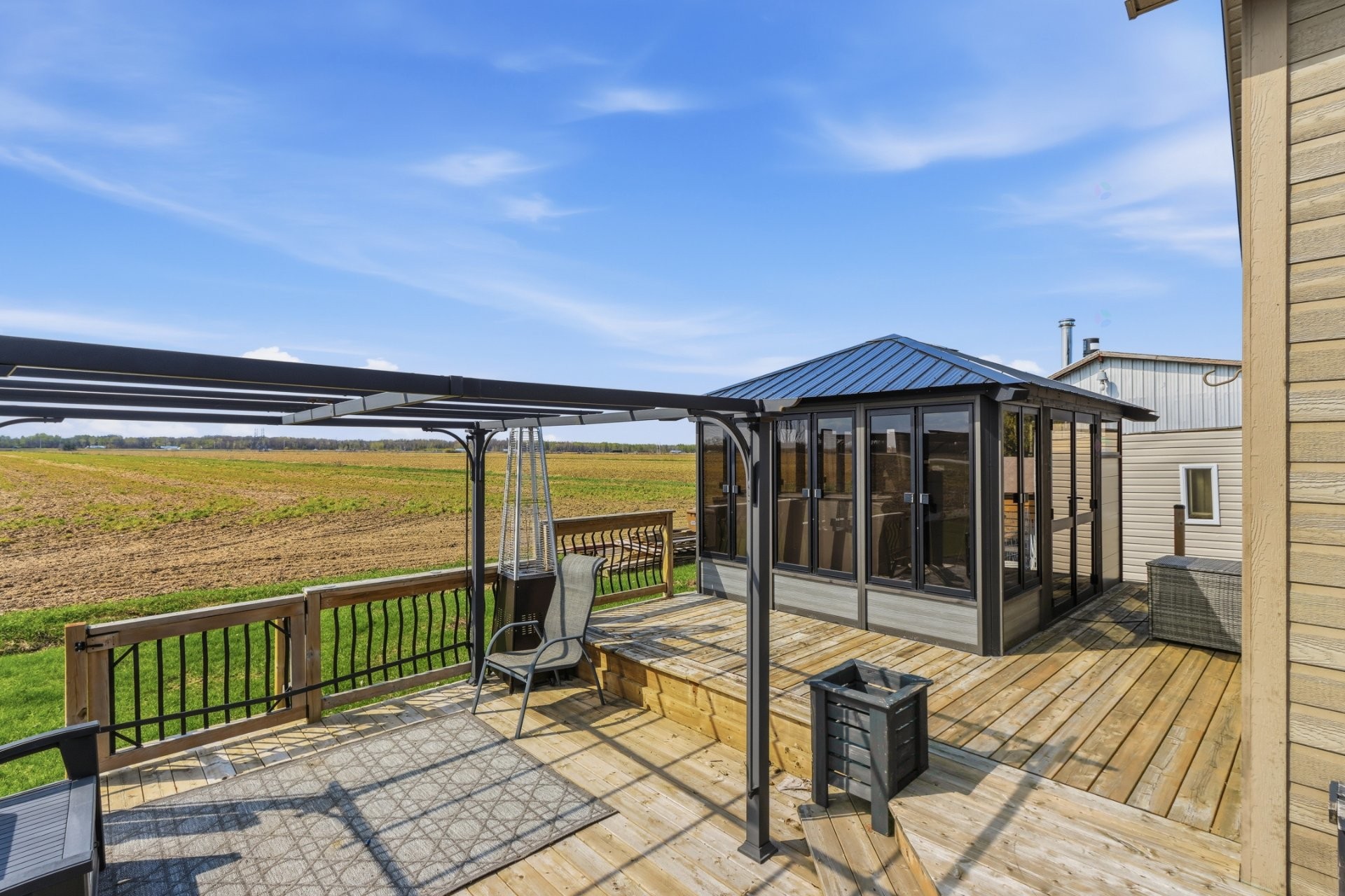 









671


Rg St-Régis N.

,
Saint-Constant,




QC
J5A0Y9

