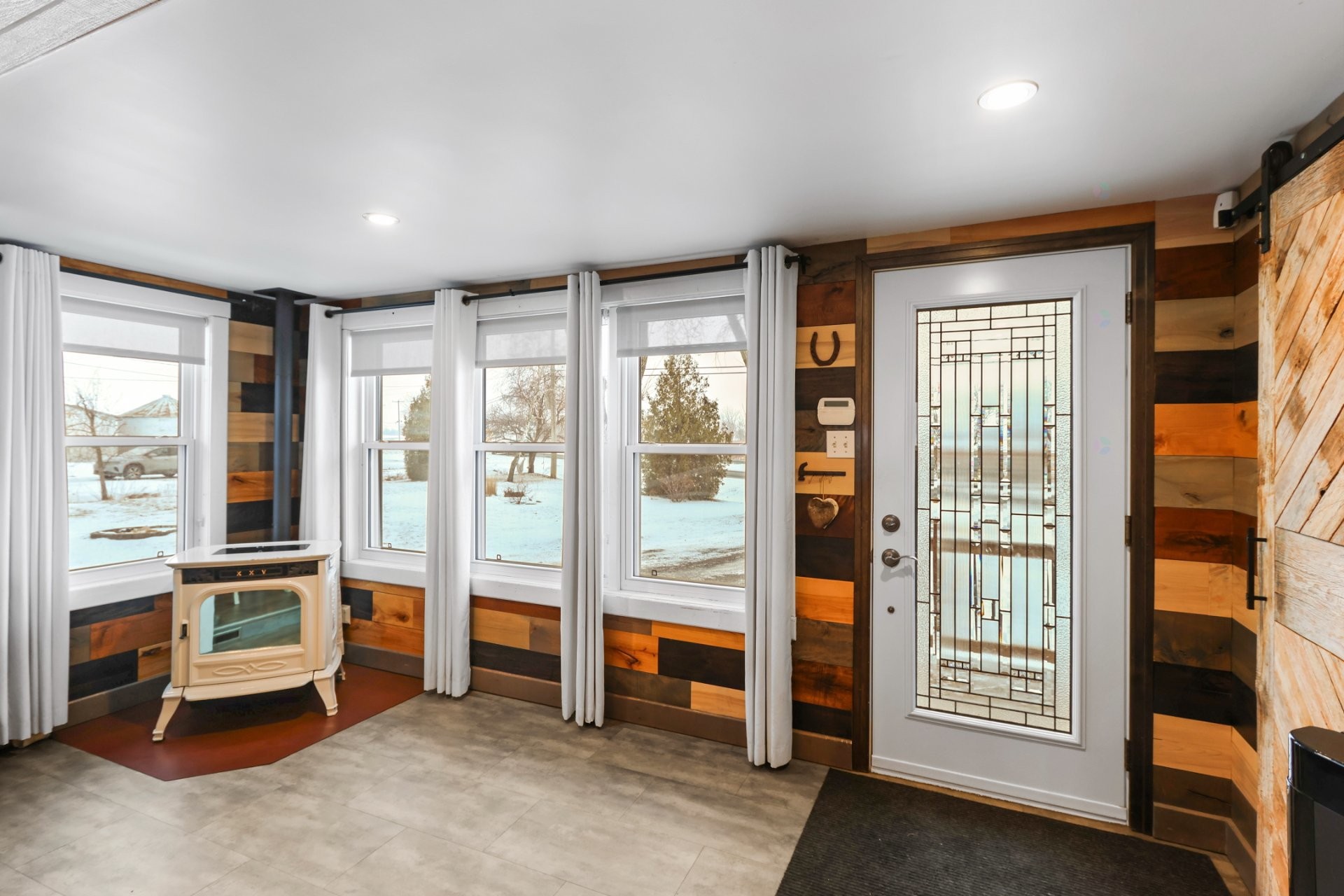 









671


Rg St-Régis N.

,
Saint-Constant,




QC
J5A0Y9

