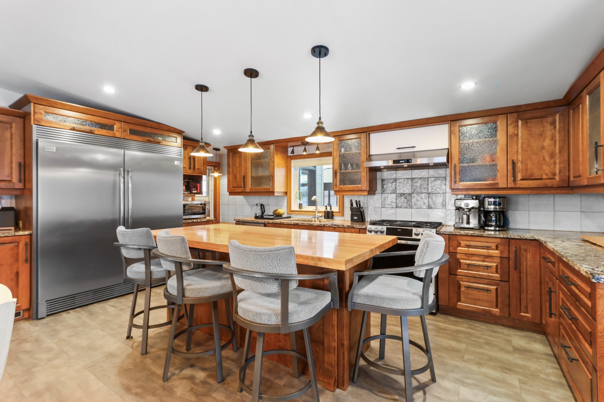 









671


Rg St-Régis N.

,
Saint-Constant,




QC
J5A0Y9

